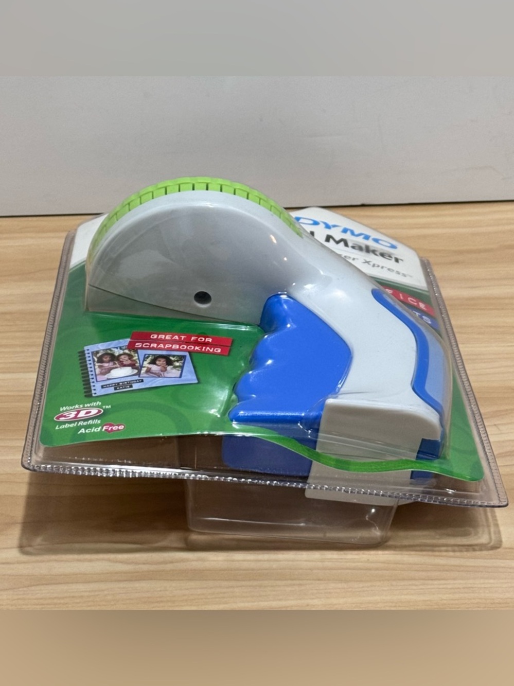 DYMO Embossing Label Maker Organizer Xpress BRAND NEW Office Crafts Home 12965 - Picture 8 of 13